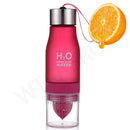 Garrafa Esportiva com Infusor de Frutas 650ml — Plástica, Portátil e Reutilizável